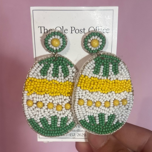 Green and Yellow Beaded Earrings - Picture 1 of 1